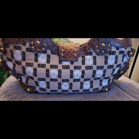 SOLD Authentic Vintage snakeskin Versace bag - Picture 2 of 13
